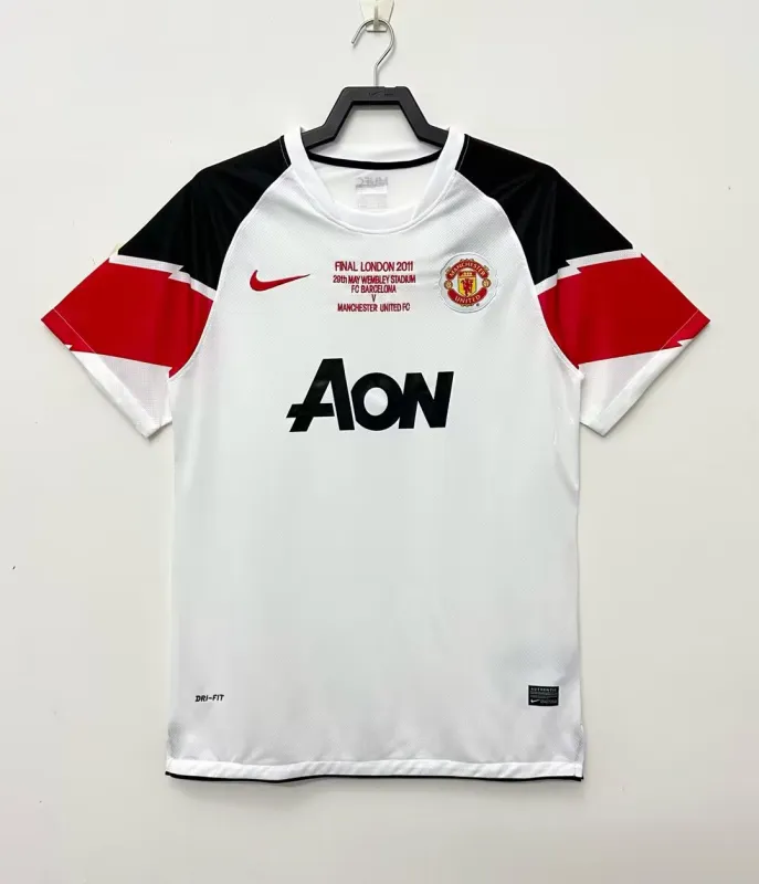 7068a934da 2010-11 Manchester United Retro Jersey Away - Image 1